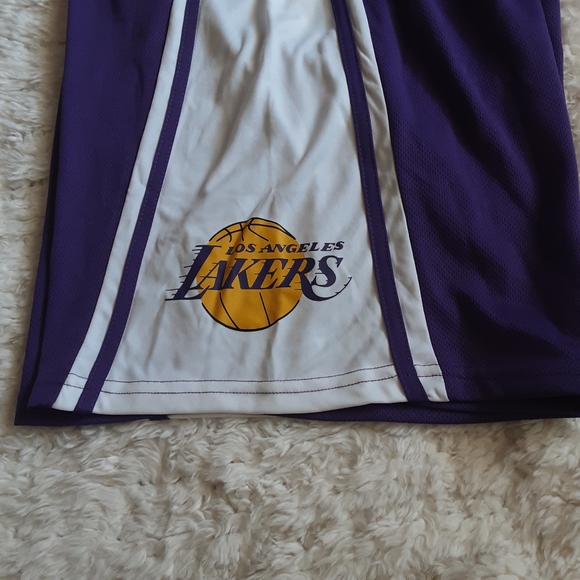 NBA MEN'S  LOS ANGELES LAKERS BASKETBALL SHORTS NWT - Picture 6 of 7